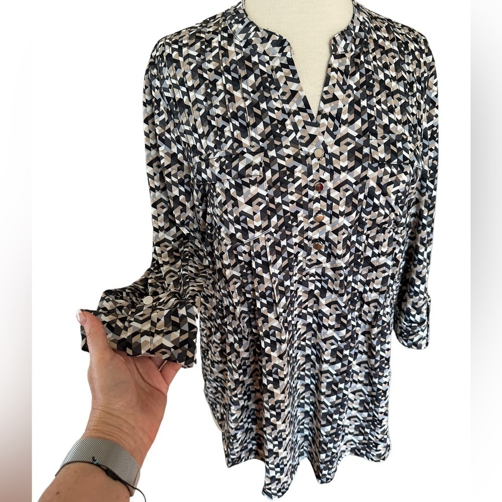 COCOMO Large 3/4 sleeve gray beige women’s Pintuck Blouse top shirt